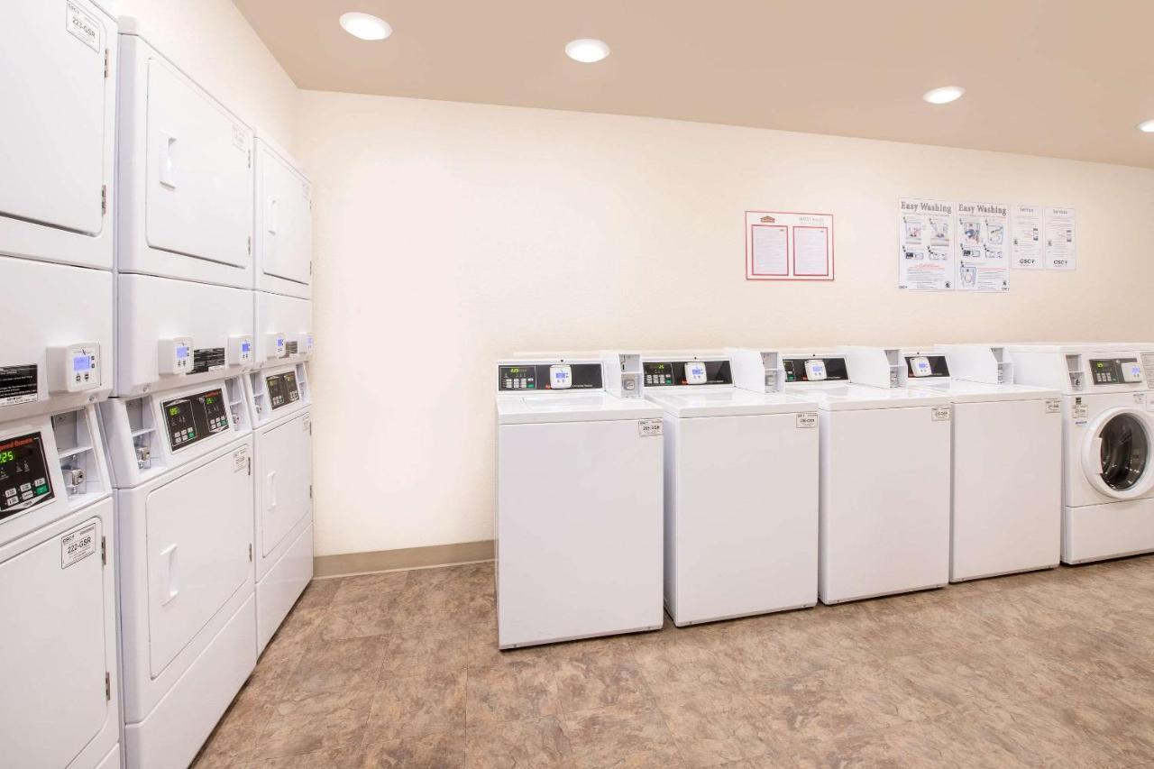 Woodspring Suites Columbus Fort Moore Екстериор снимка